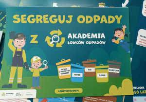 Plakat reklamujący Akademię Łowców Odpadów