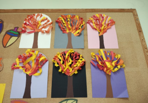 Galeria prac – jesienne drzewa.