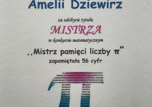 Dyplom dla mistrzyni liczby Pi, która zapamiętała 56 cyfr.