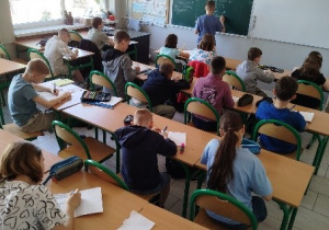 Aktywna praca uczniów na lekcji.