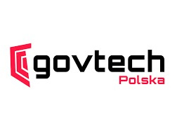 Czerwono czarne logo i napis govtech Polska