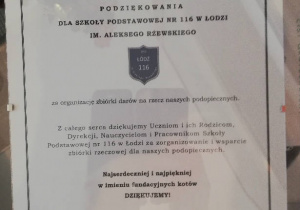 Dyplom podziękowania dla Szkoy Podstawowej nr 116 za zorganizowanie zbiórki darów na rzecz podopiecznych fundacji MEDOR